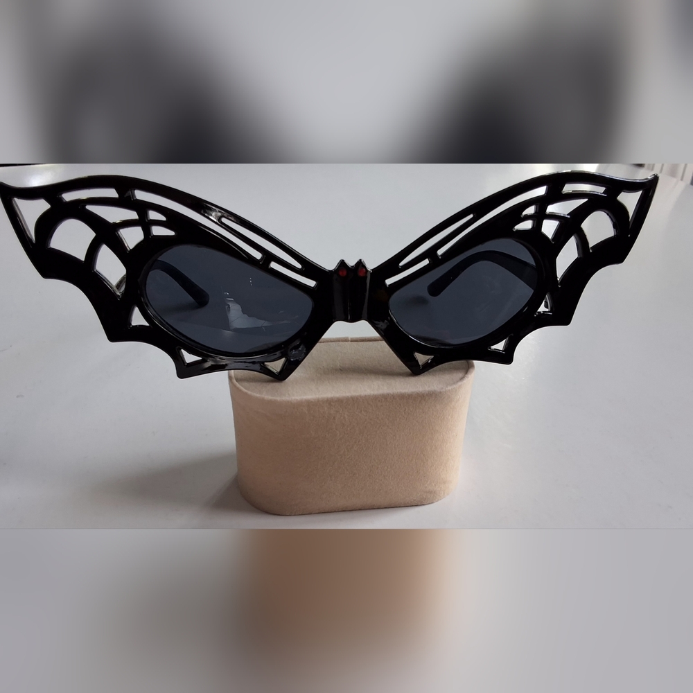 Black Butterfly Sunglasses